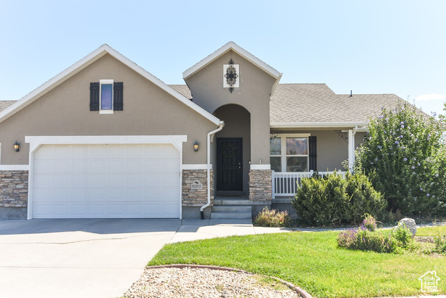 Photo 7 for MLS #2105903 at 1129 S Apricot Cir
