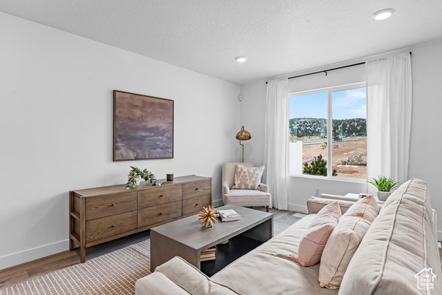 Photo 5 for MLS #2105909 at 2958 W Lagrand St #1159