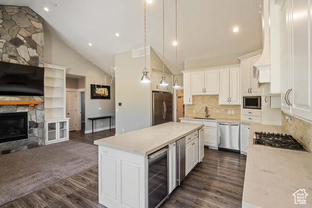 Photo 7 for MLS #2105921 at 873 S 250 East