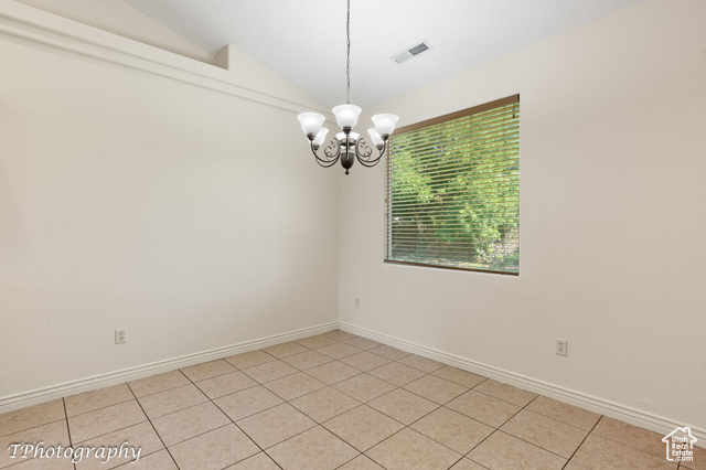 Photo 11 for MLS #2105932 at 753 E Castle Stone Dr