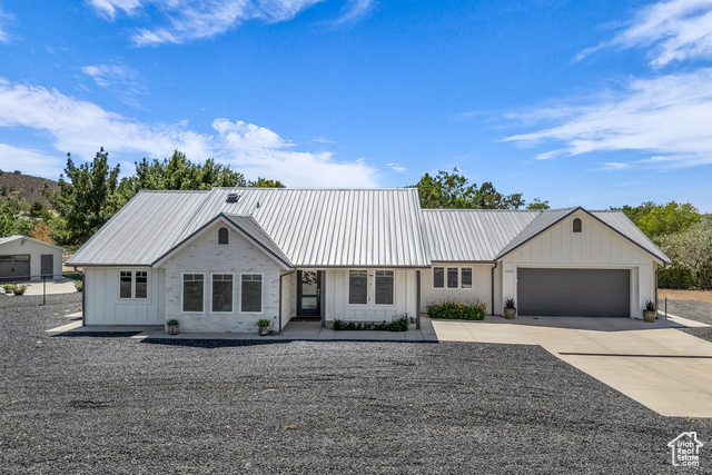 MLS #2105933 - 1115 W Topaz Rd