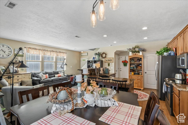 Photo 9 for MLS #2105943 at 4952 W Atala Way