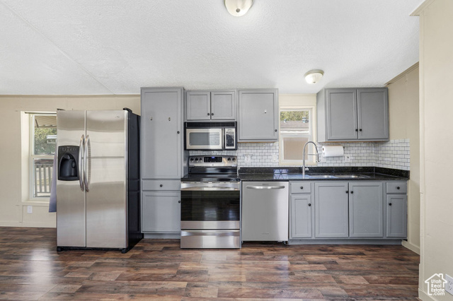 Photo 9 for MLS #2105945 at 7116 W Bendixon Dr #11