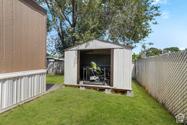 Photo 18 for MLS #2105945 at 7116 W Bendixon Dr #11