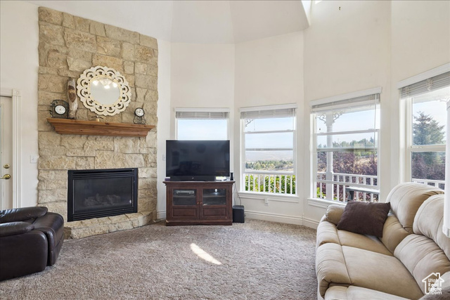 Photo 6 for MLS #2105967 at 260 Darby Ln