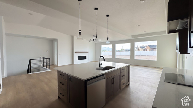 Photo 11 for MLS #2105968 at 344 E Dutton Ct #102