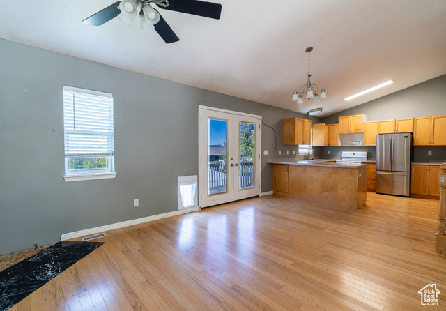 Photo 3 for MLS #2105982 at 423 N 200 West