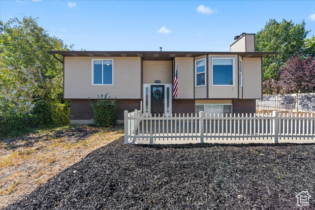 5929 W DRY BONE CIR, Salt Lake City UT 84118