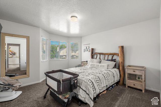 Photo 10 for MLS #2106020 at 1027 E Sara Ln
