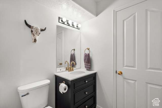 Photo 19 for MLS #2106020 at 1027 E Sara Ln
