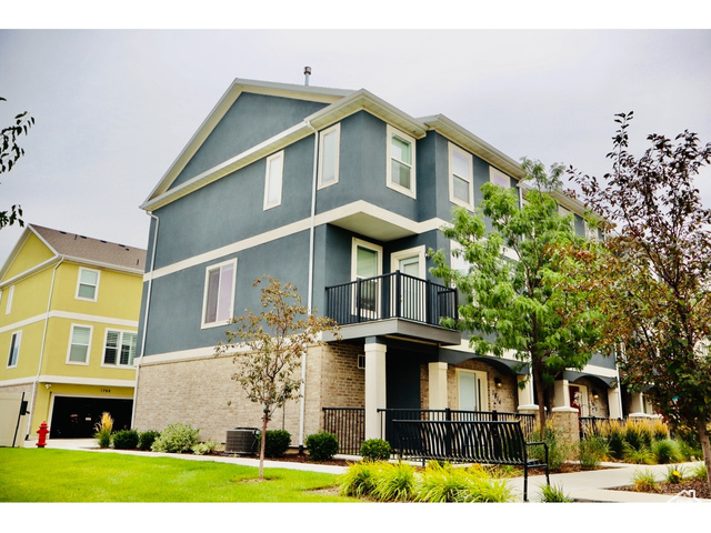 1814 W DALMENY WAY, Riverton UT 84065