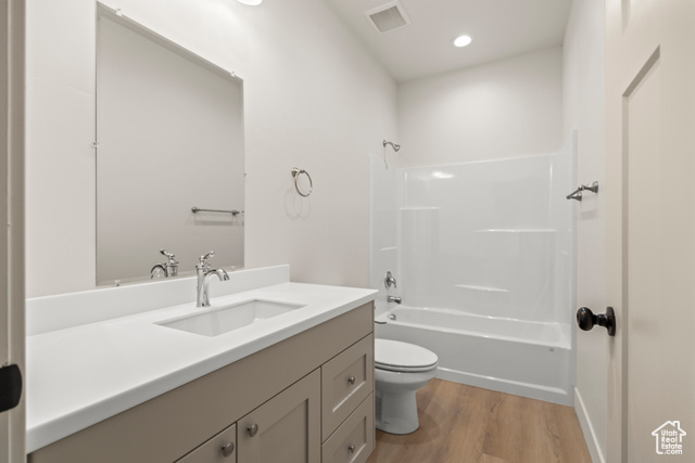 Photo 12 for MLS #2106043 at 1058 W 820 South #202