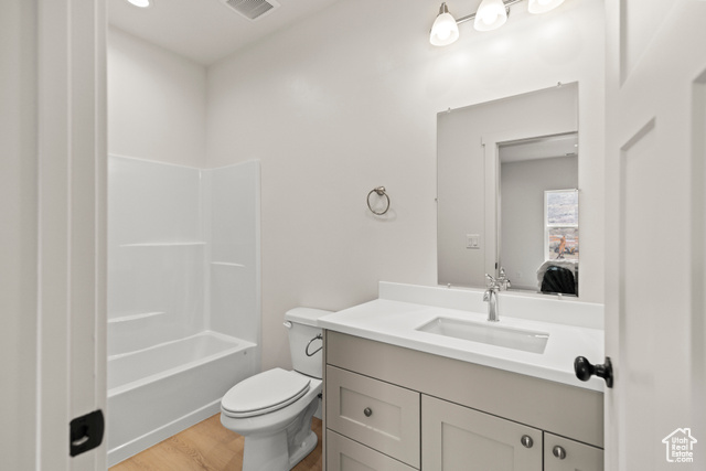 Photo 16 for MLS #2106043 at 1058 W 820 South #202