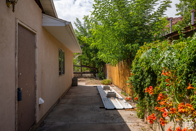 Photo 26 for MLS #2106045 at 709 W Bartlett Cir