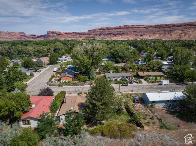 Photo 16 for MLS #2106045 at 709 W Bartlett Cir