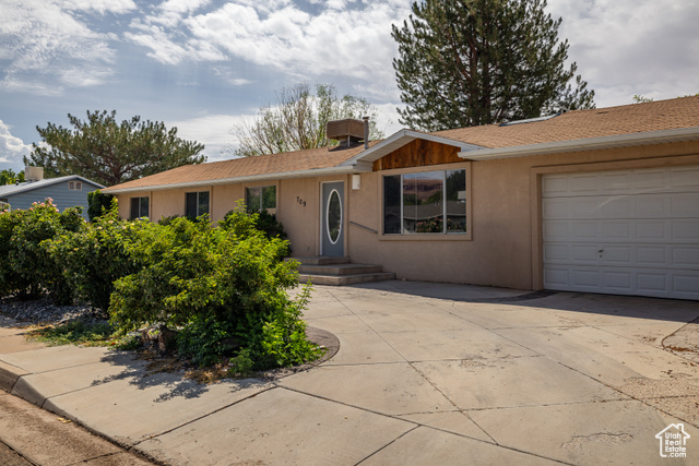 Photo 24 for MLS #2106045 at 709 W Bartlett Cir