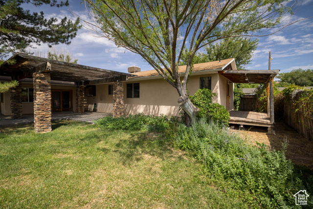 Photo 30 for MLS #2106045 at 709 W Bartlett Cir