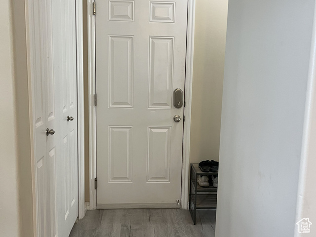 Photo 10 for MLS #2106047 at 158 N Walton Ct