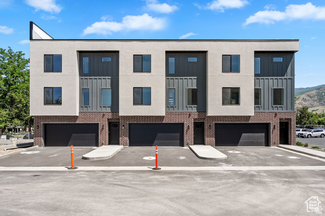 256 N MAIN ST, Bountiful UT 84010