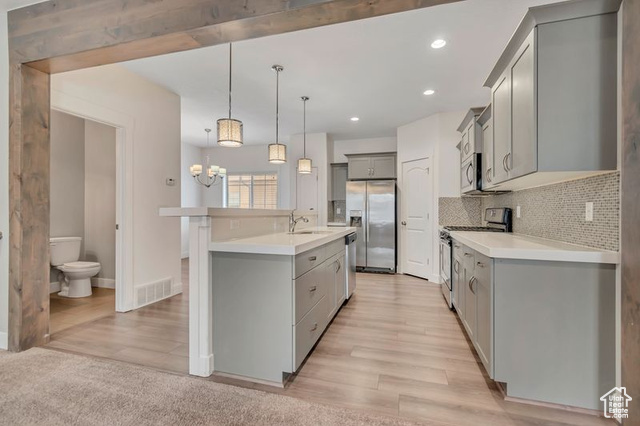 Photo 8 for MLS #2106107 at 5538 W Naples Dr #125