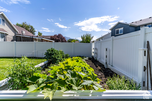 Photo 7 for MLS #2106109 at 391 W 370 South