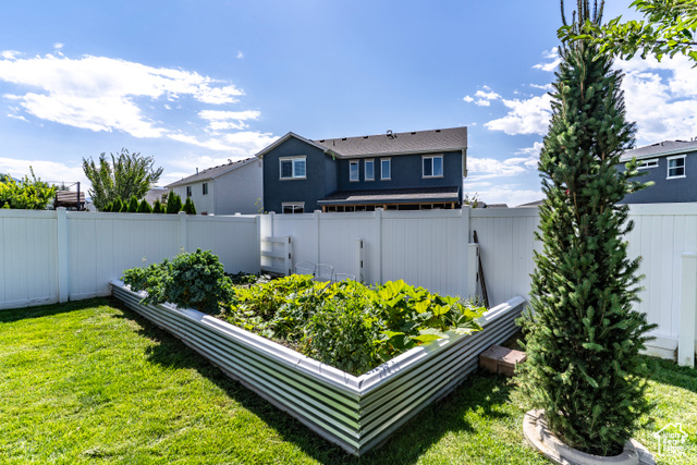 Photo 8 for MLS #2106109 at 391 W 370 South