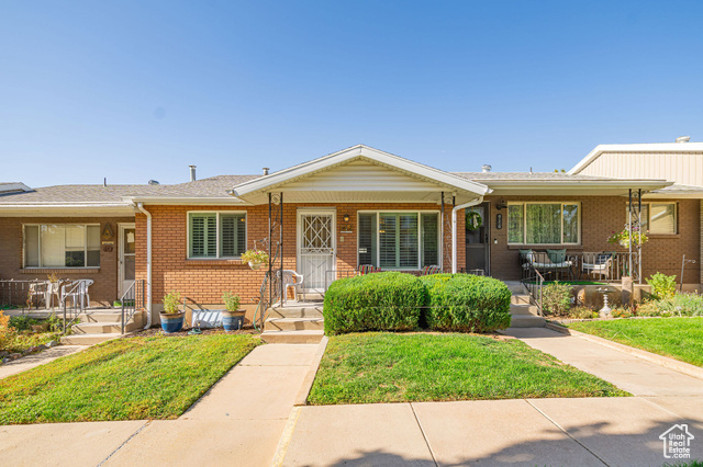 912 COUNTRY HILLS DR, Ogden UT 84403