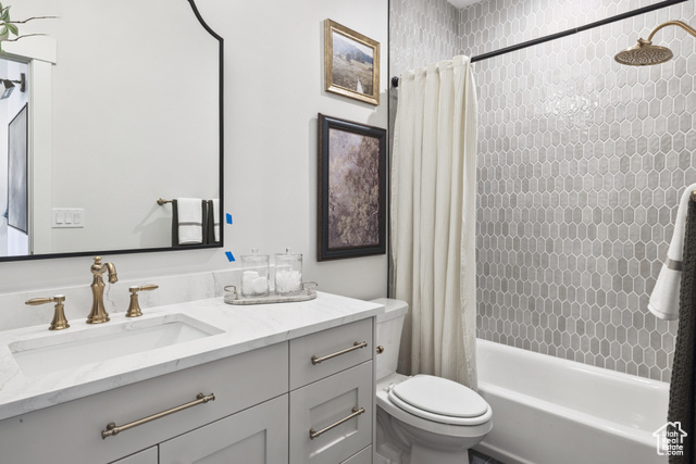 Photo 5 for MLS #2106115 at 2655 S 2430 West #120
