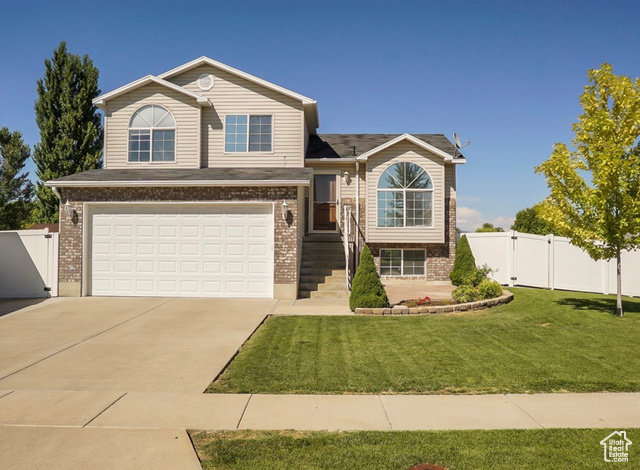 4084 W 5400 S, Roy UT 84067