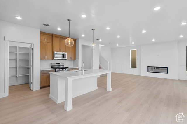 Photo 8 for MLS #2106169 at 711 N 600 West #113