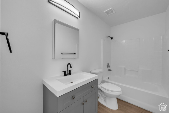 Photo 10 for MLS #2106172 at 700 N Main St #L6