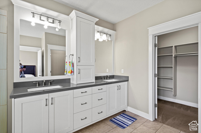 Photo 48 for MLS #2106179 at 172 E Hollybrook Cv