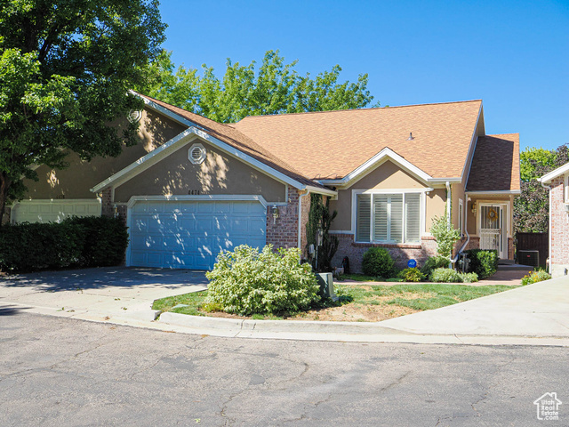 Amazing opportunity, Large Square Footage for the price. Vaulted ceilings, Large Master with double sinks in bath and walkin closet. Huge family room down