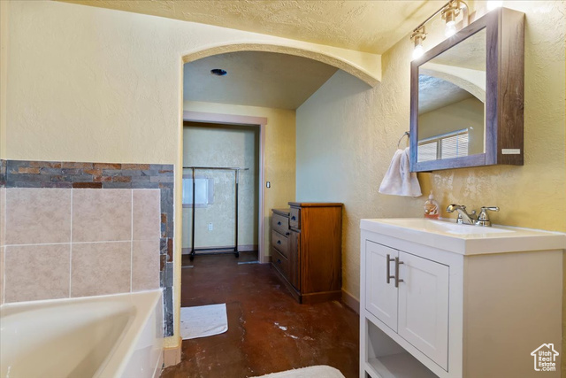 Photo 22 for MLS #2106184 at 727 W Island Vista Cir