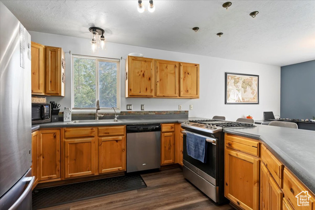 Photo 10 for MLS #2106184 at 727 W Island Vista Cir