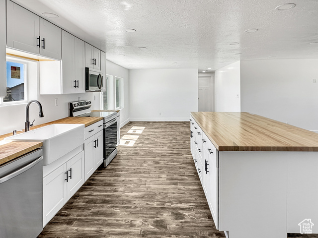 Photo 4 for MLS #2106188 at 4190 E 2750 South