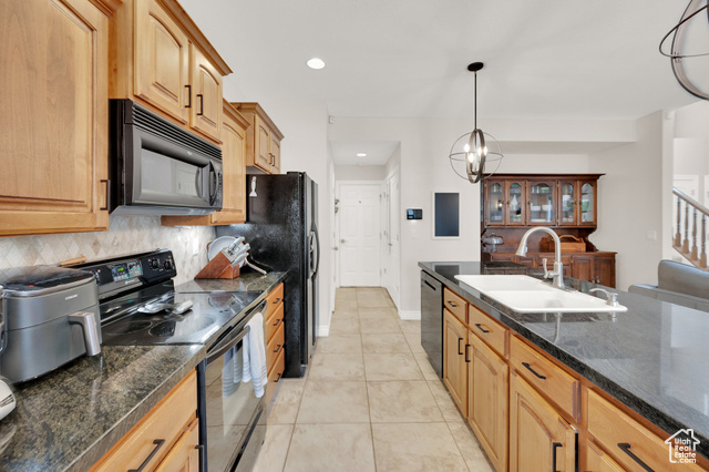 Photo 7 for MLS #2106216 at 974 E Tuscan Park Ln