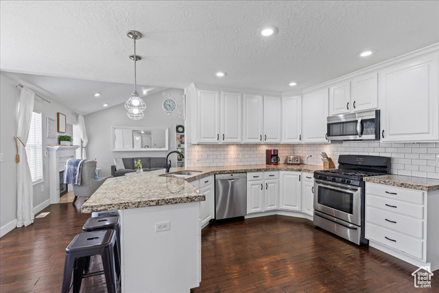 Photo 9 for MLS #2106217 at 771 W Meadow Side Dr