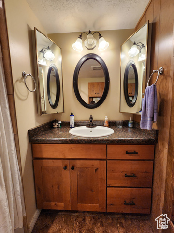 Photo 9 for MLS #2106222 at 5071 S Escondido St