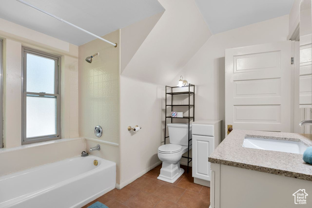 Photo 21 for MLS #2106224 at 1133 E Milton Ave