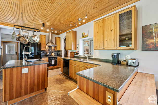 Photo 13 for MLS #2106231 at 2029 W Tollgate Rd