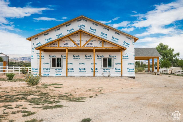 Photo 5 for MLS #2106286 at 297 E 1500 North