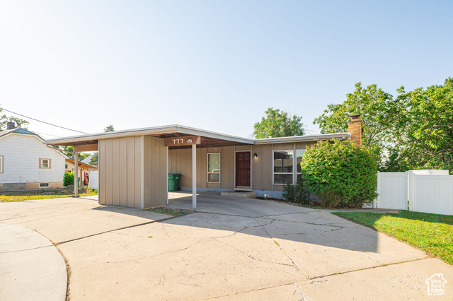 Photo 3 for MLS #2106292 at 777 W 300 North