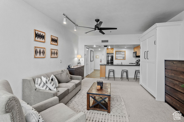 Photo 4 for MLS #2106300 at 1415 Lowell Ave #B165