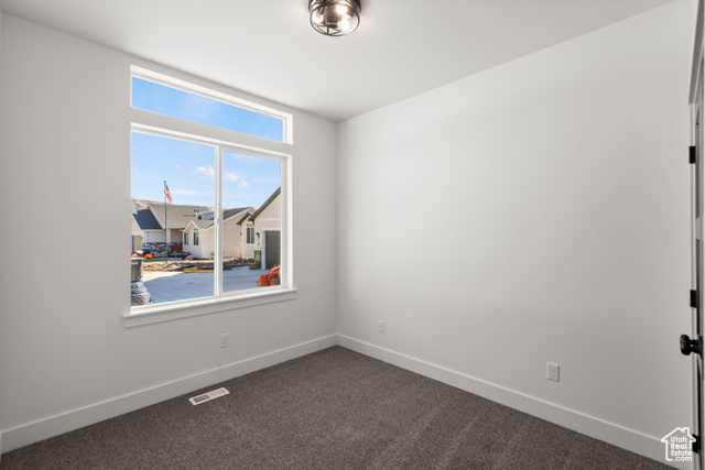 Photo 19 for MLS #2106346 at 827 E Jenny Ln
