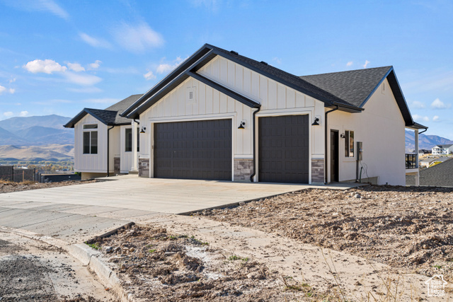 Photo 45 for MLS #2106346 at 827 E Jenny Ln