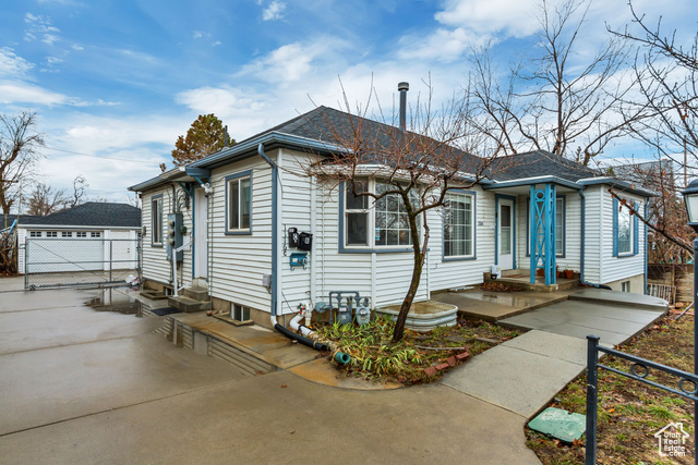 Photo 2 for MLS #2106356 at 1116 E 400 South