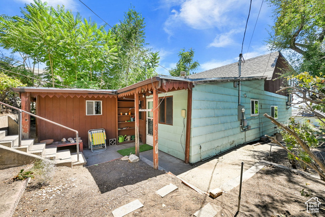 Photo 32 for MLS #2106393 at 665 E 6th Ave