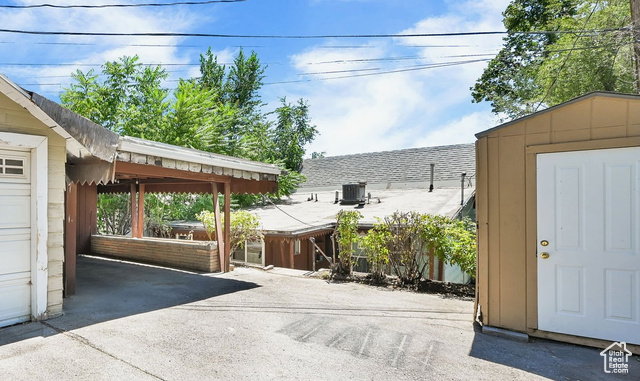 Photo 35 for MLS #2106393 at 665 E 6th Ave
