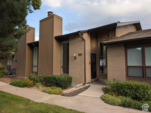 1575 E 6430 S, Salt Lake City UT 84121